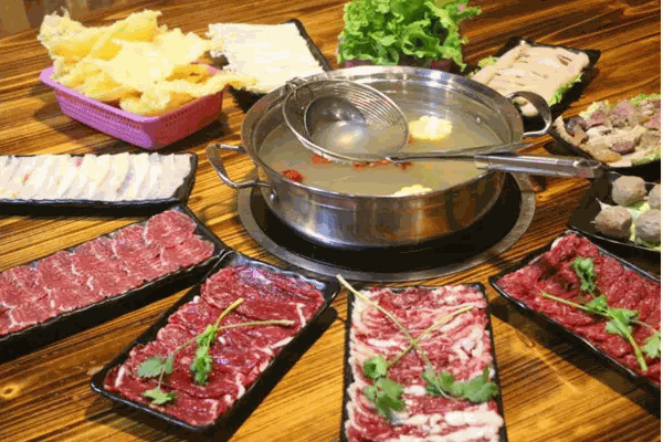 县城开牛肉火锅费多少钱