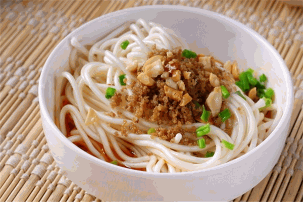 高记担担面
