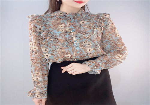 领秀服饰