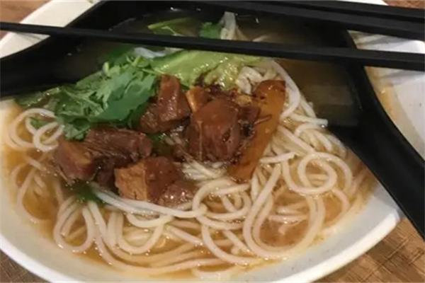 最福南牛肉米粉