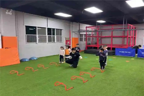 锐孚体能