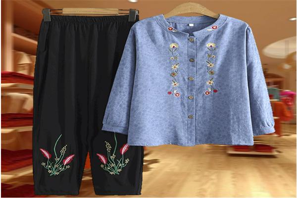 胖太太品牌服装