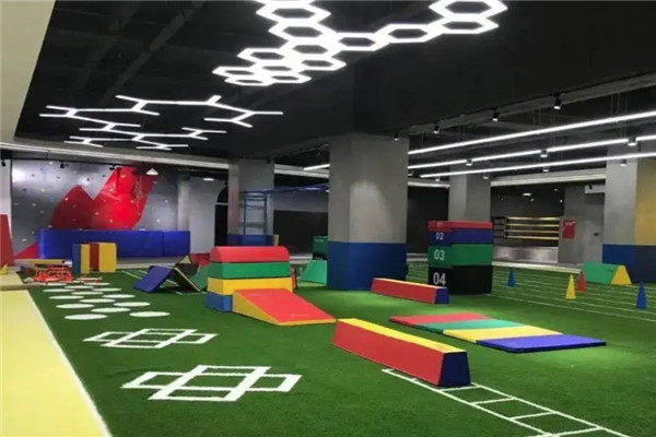 菁鹰少儿体能运动馆