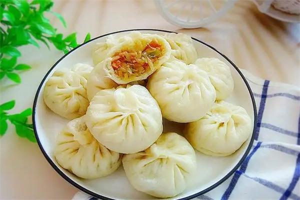 五个包子
