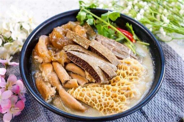 裴记牛杂