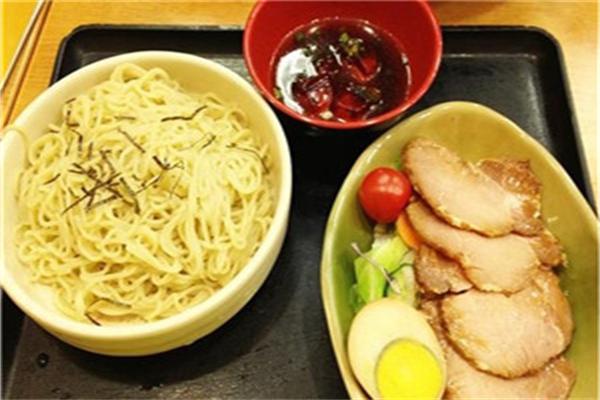 金垠地牛肉面