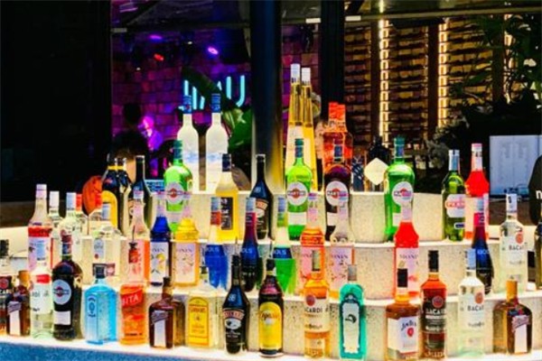 麂木音乐餐酒吧