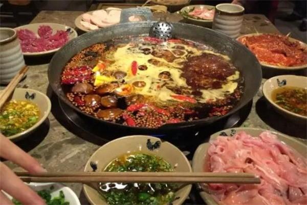 鱼煲一家