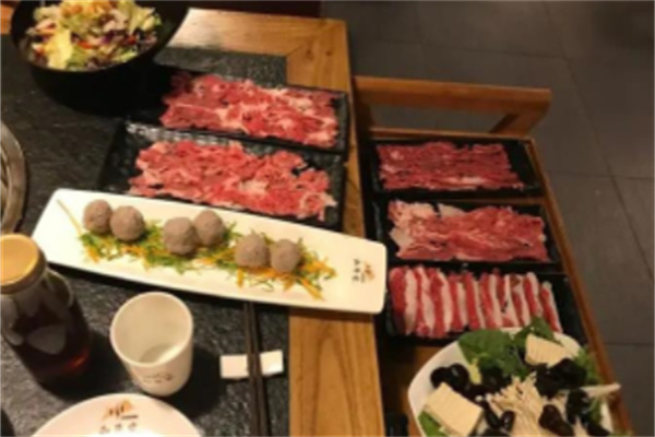 唰牛满牛肉火锅