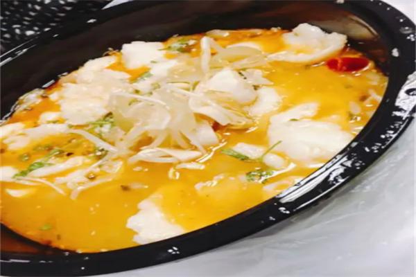 千语酸菜鱼米饭