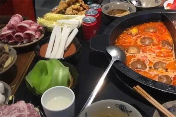 鱼煲一家
