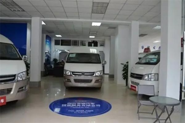 九龙汽车4s店