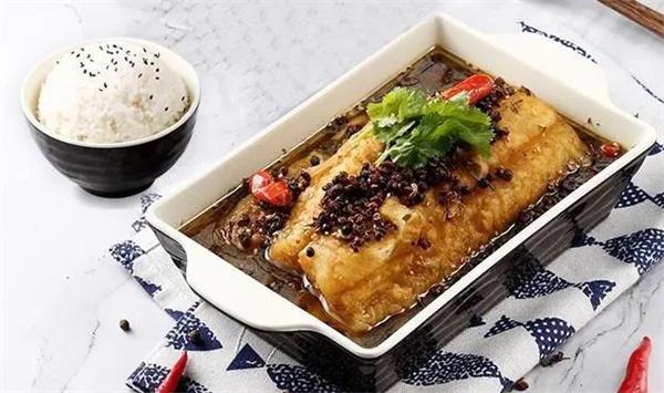 巧阿哥无骨烤鱼饭