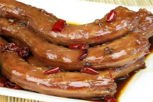 嘴食尚鸭脖王加盟