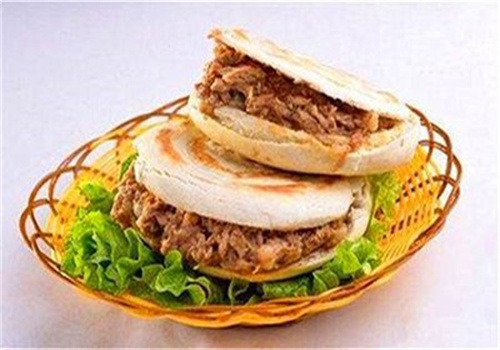竹笼蒸肉夹馍
