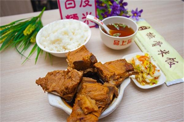 品上品排骨米饭