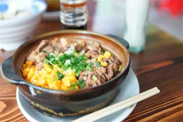 崖口煲仔饭