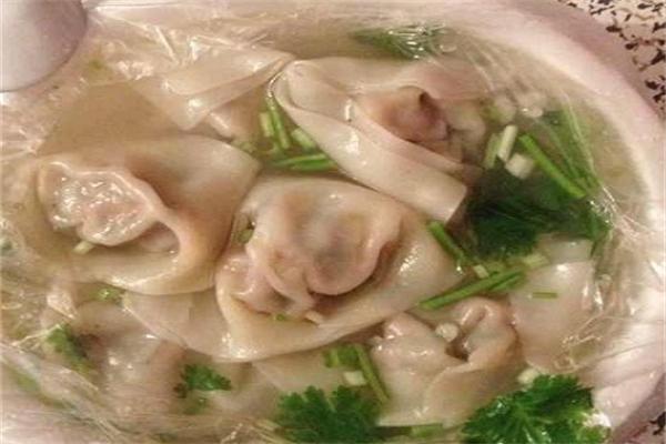 小鱼馄饨