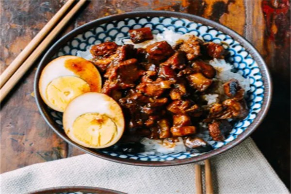 乐哈哈卤肉饭