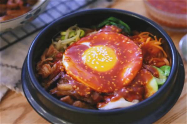 朝族石锅拌饭
