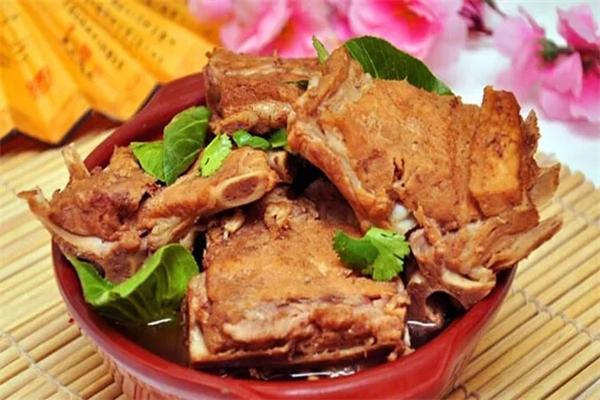 品上品排骨米饭