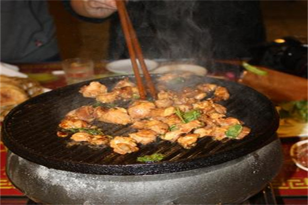 围炉瓦片烤肉