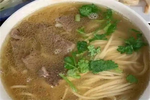 杰哥跷脚牛肉面