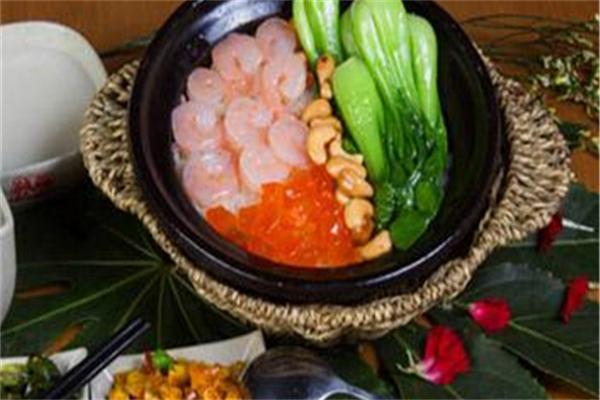 煲留香鱼粉煲仔饭