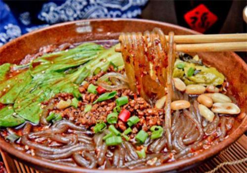 杨椒火辣酸辣粉
