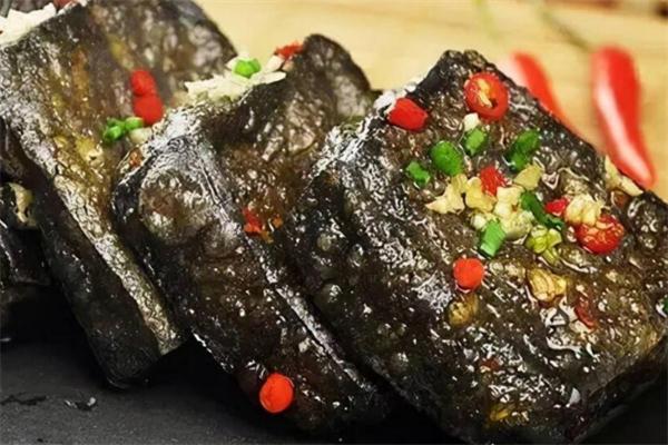 牛宴臭豆腐