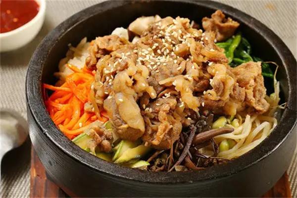 金牛座阿仔石锅拌饭
