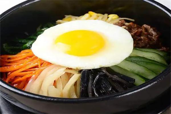 金牛座阿仔石锅拌饭