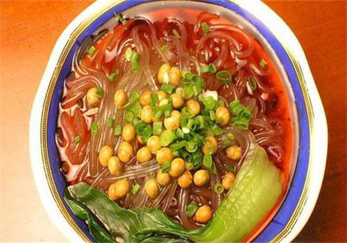 杨椒火辣酸辣粉