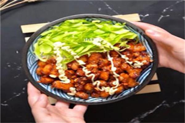 食香米烤肉拌饭