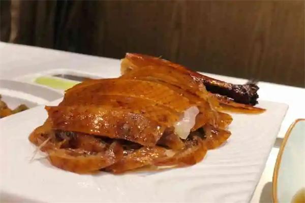 鼎玥烤鸭店