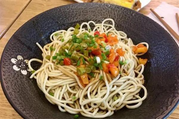 满口香热干面