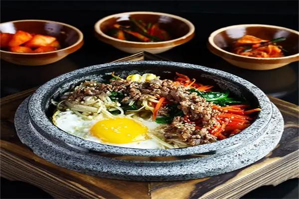 阿红石锅拌饭