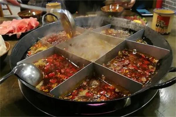 彤德莱麻辣火锅店