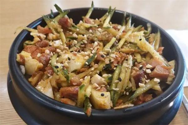博窝家烤肉拌饭加盟