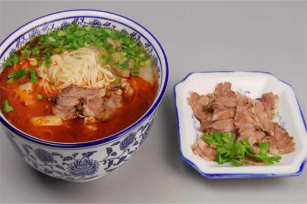 阮阿姨湘豫米粉牛肉面