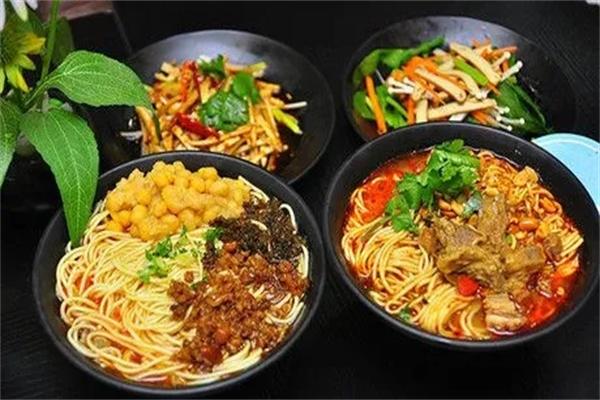 金板凳重庆小面