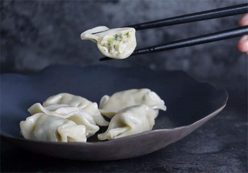 小白小黑锅饺店