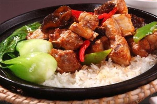 思密达煲仔饭