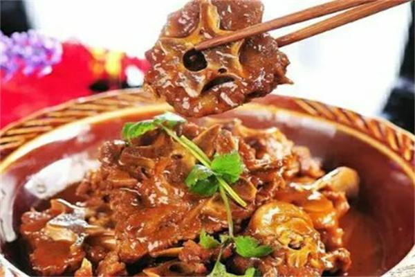 伊香苑精品羊蝎子涮肉