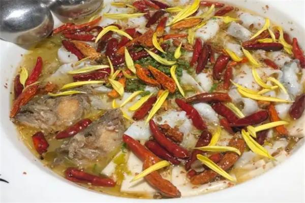 太谷老坛子酸菜鱼
