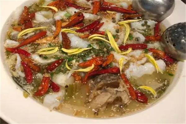 太谷老坛子酸菜鱼