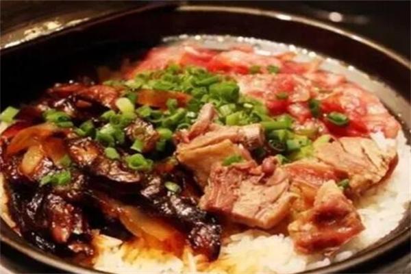 思密达煲仔饭