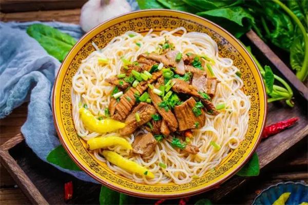 黔西胖子牛肉粉