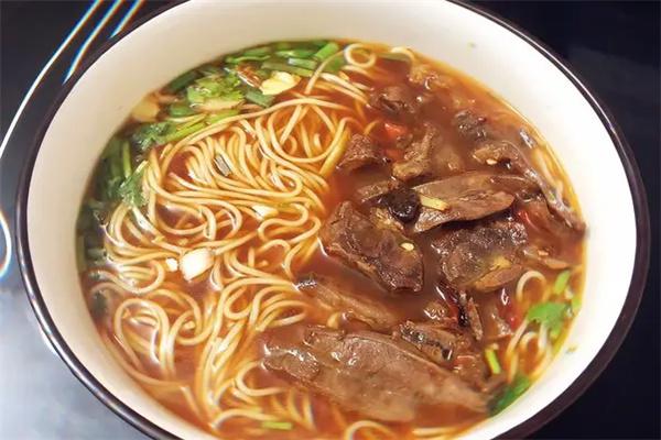 龙上传奇牛肉面