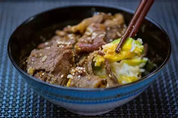 丼岛の日式烧肉饭